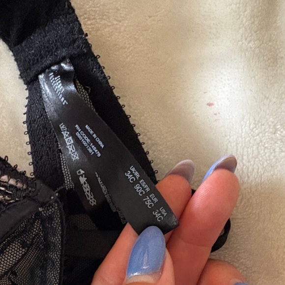 Secret Possessions Black Lace Bra - Picture 3 of 3